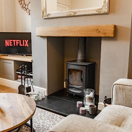 Cosy 2 Bed Cottage In Charming Village Of Christleton - For Up To 5 エクステリア 写真