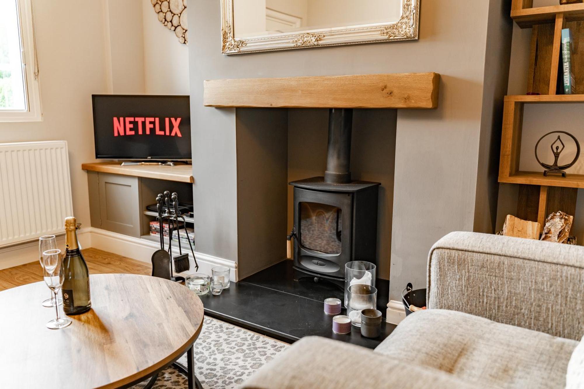 Cosy 2 Bed Cottage In Charming Village Of Christleton - For Up To 5 エクステリア 写真